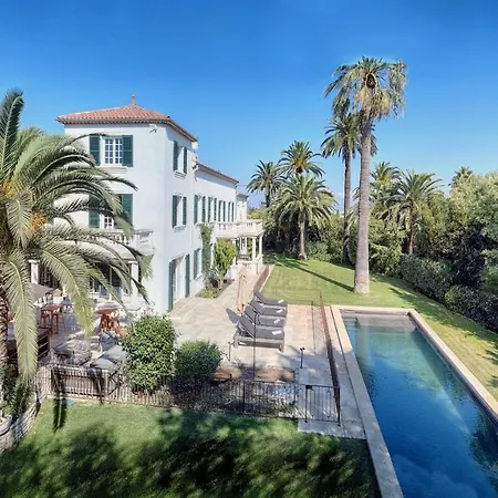 Villa Leader Large Contemporary With Luxurious Design, Pool And View Cannes